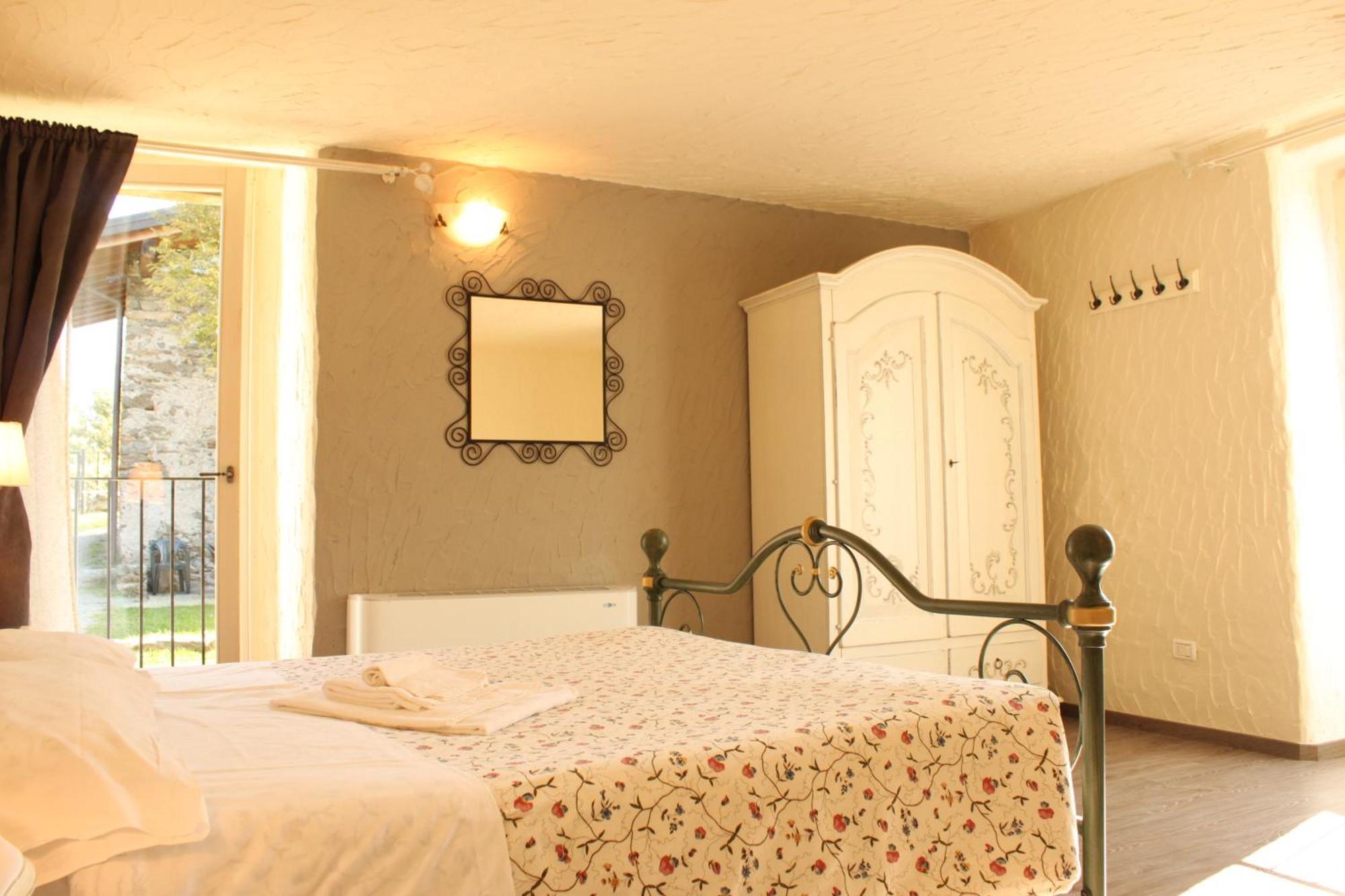 Borgo Erbiola Villa Колико Стая снимка